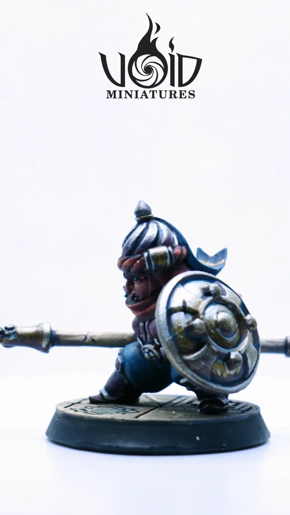 Caravan Guard 01 — Frame at 22% from the 360° view: Caravan Guard 01