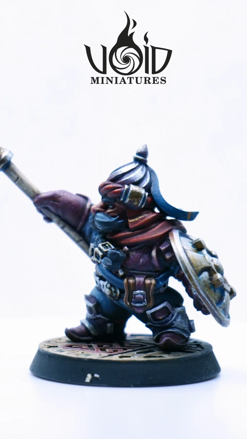 Caravan Guard 04 — Frame at 22% from the 360° view: Caravan Guard 04